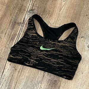 Nike Victory Metallic Medium-Impact Sports Bra 928872 XS - Stretch Activewear
